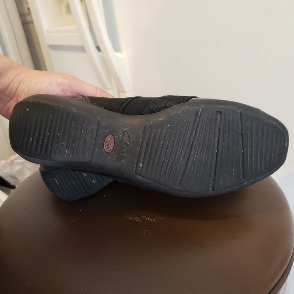 Clarks Black Faux Snakeskin Accent Suede Stretch - Picture 9 of 11